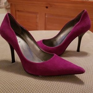 Beautiful Guess Purple Suede Heels